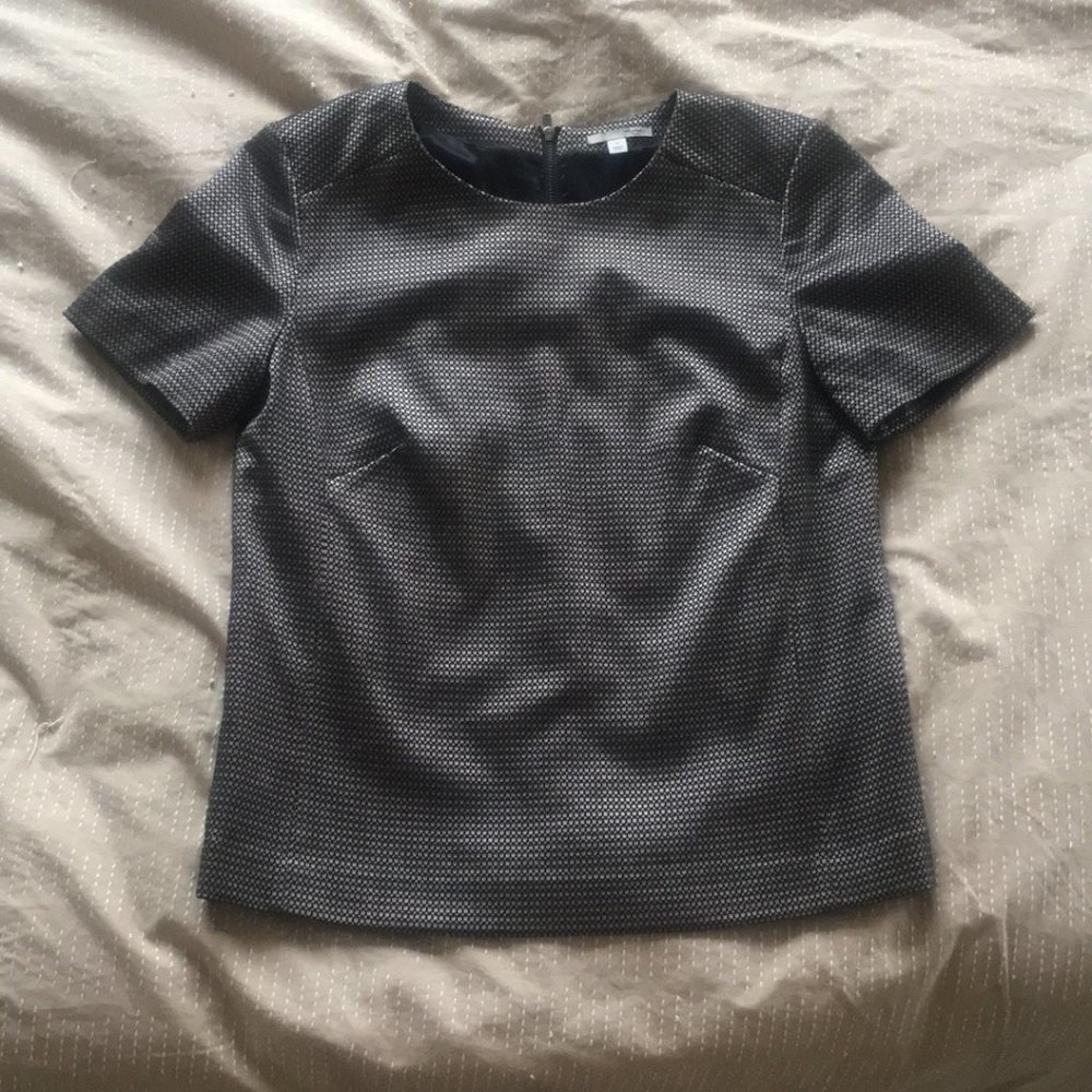 Black & Gold Weave Short Boxy Top / Exposed Zipper